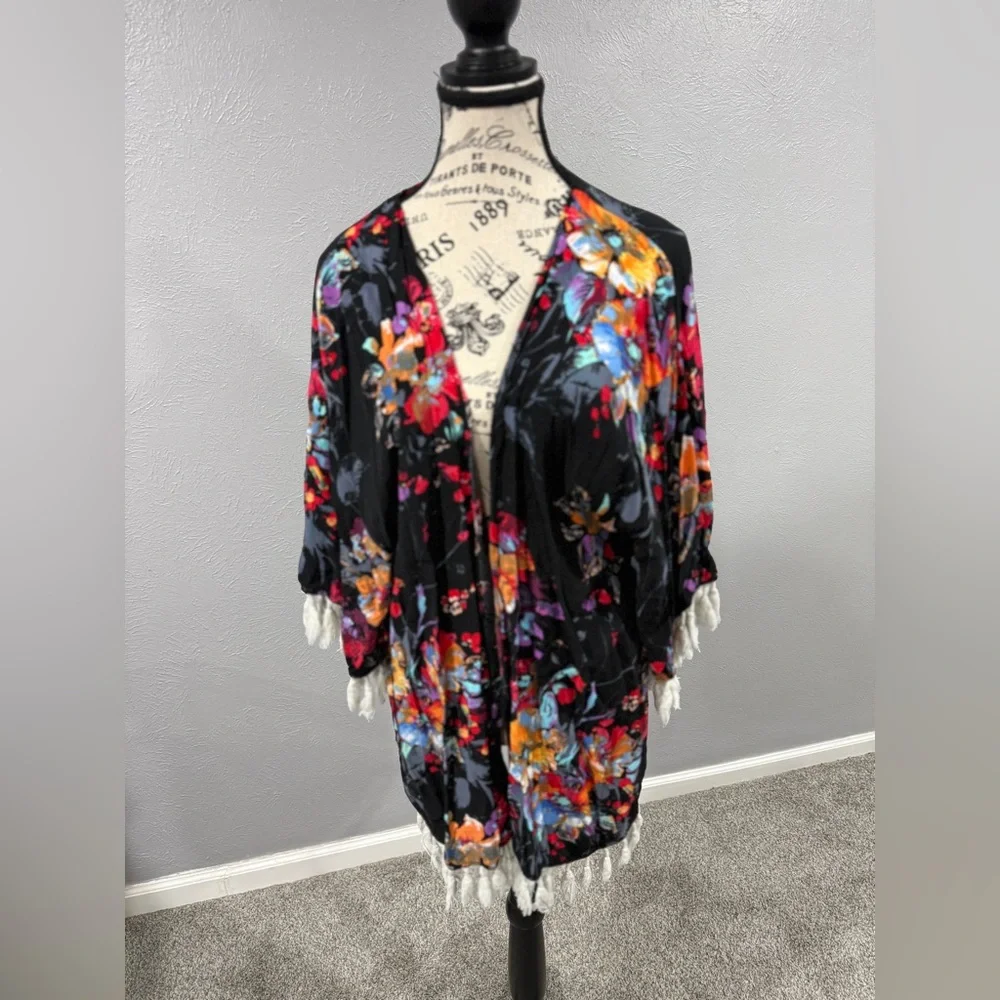 UMGEE Floral Tassel Kimono – Size Large - Picture 1 of 7